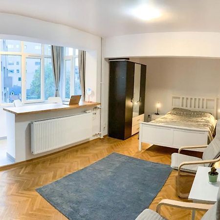 Luterana Studio Apartment Бухарест Экстерьер фото
