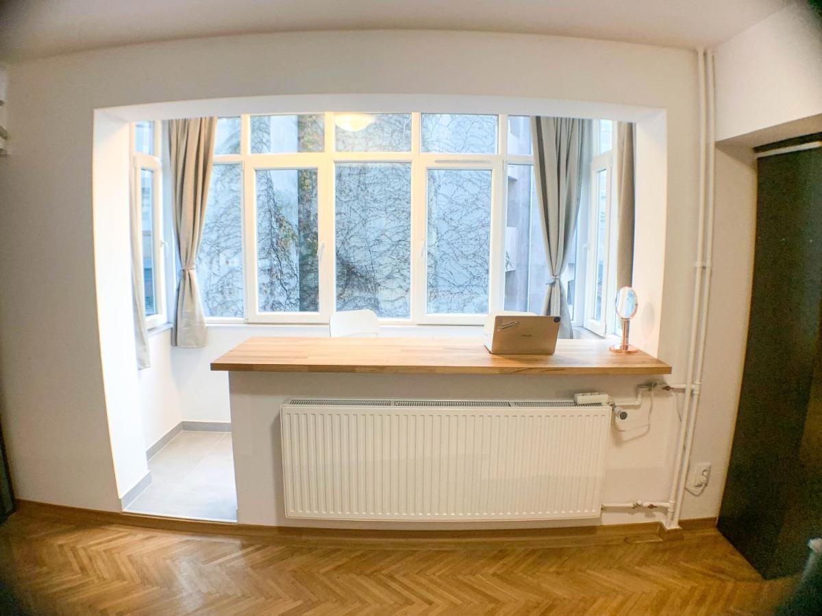 Luterana Studio Apartment Бухарест Экстерьер фото