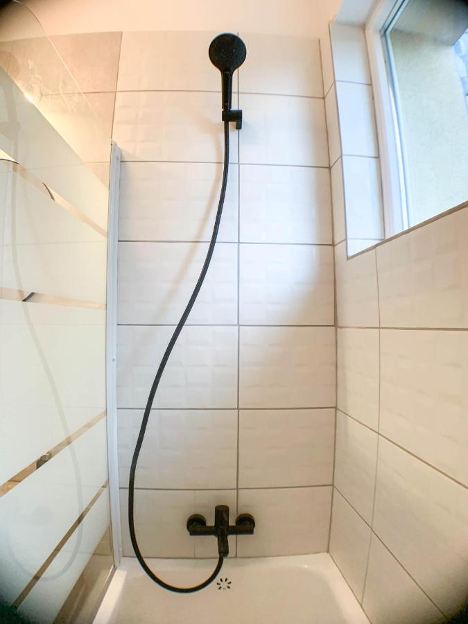 Luterana Studio Apartment Бухарест Экстерьер фото
