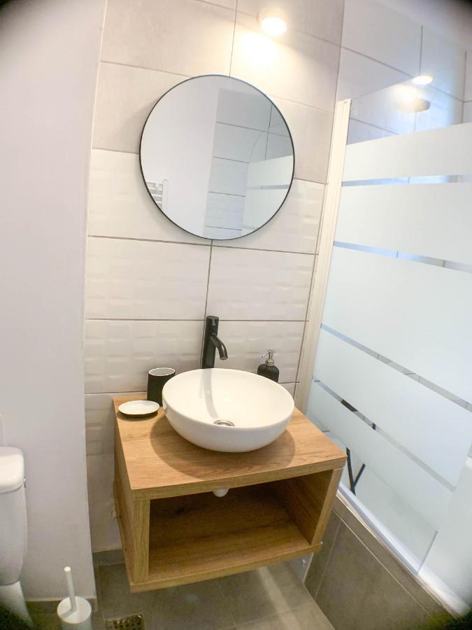 Luterana Studio Apartment Бухарест Экстерьер фото