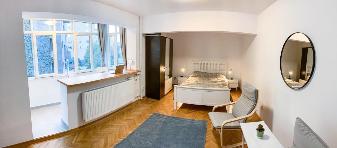 Luterana Studio Apartment Бухарест Экстерьер фото