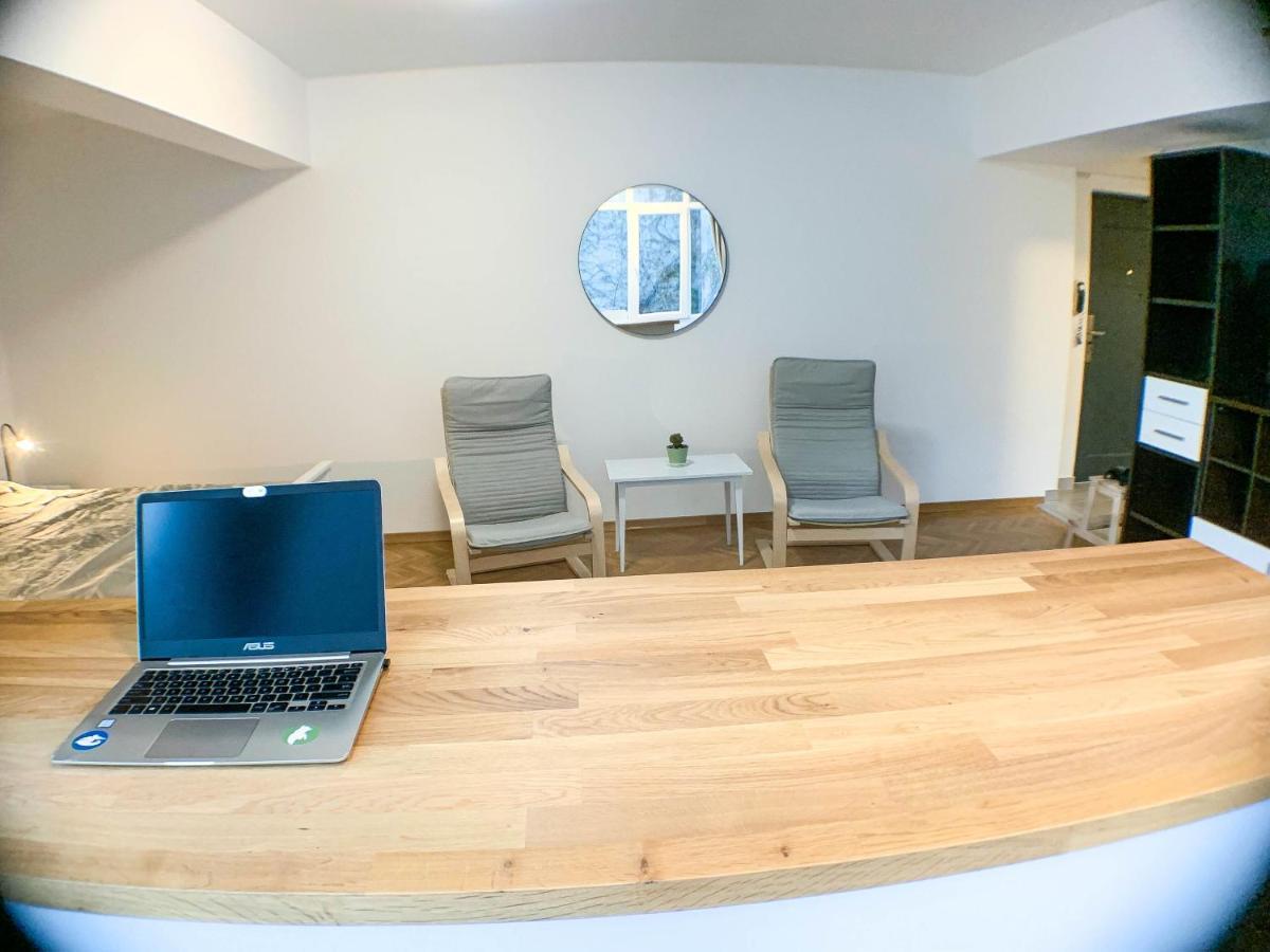Luterana Studio Apartment Бухарест Экстерьер фото